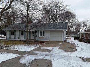 990 Glencoe Rd #4, Alma, MI 48801