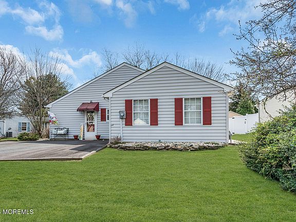 2nd image of 46 Pilgrim Avenue