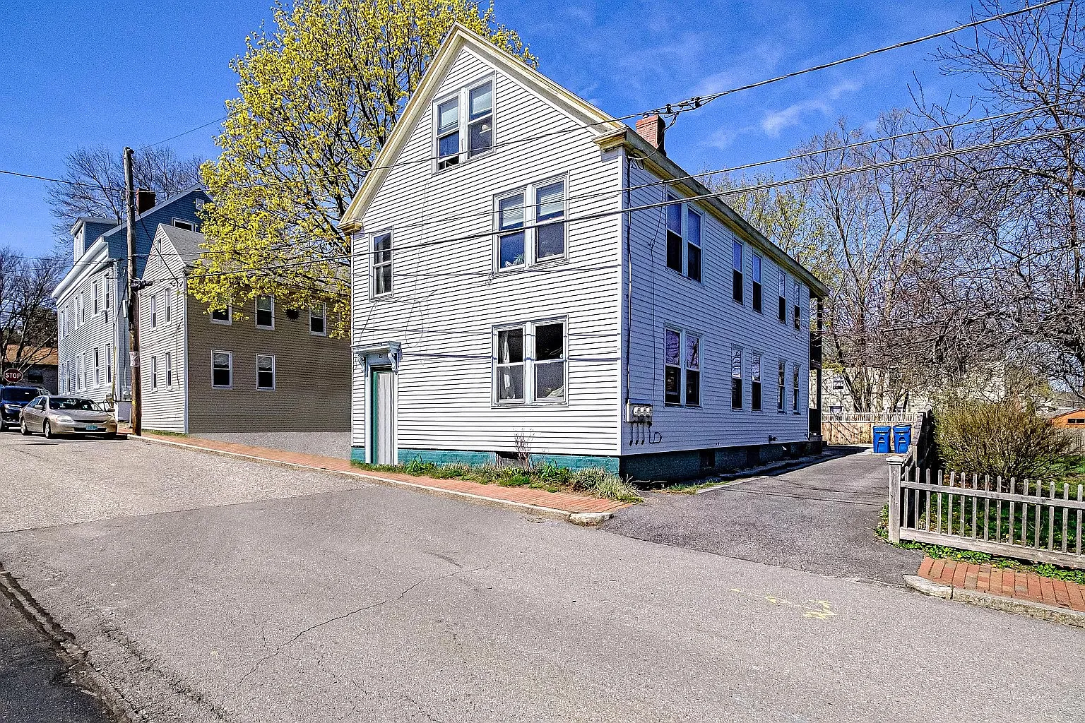 1 bed, 700 sqft, $1,829 — Photo 2