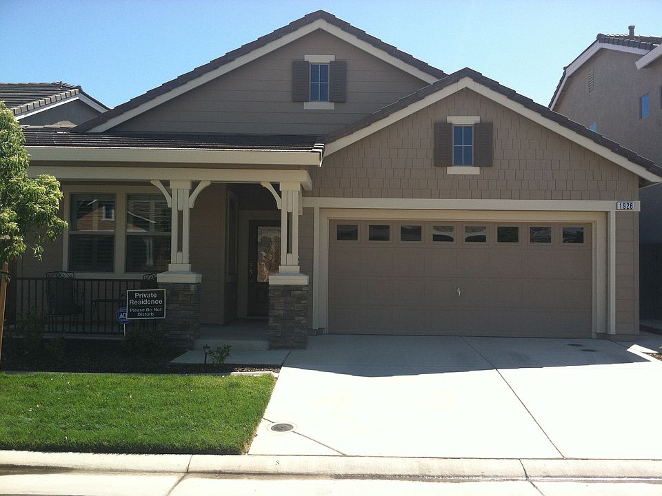 1st image of 1928 Della Verona Dr