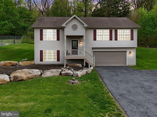 1121 State Rd, Duncannon, PA 17020