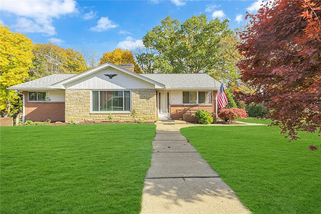134 Allan Dr photo 1