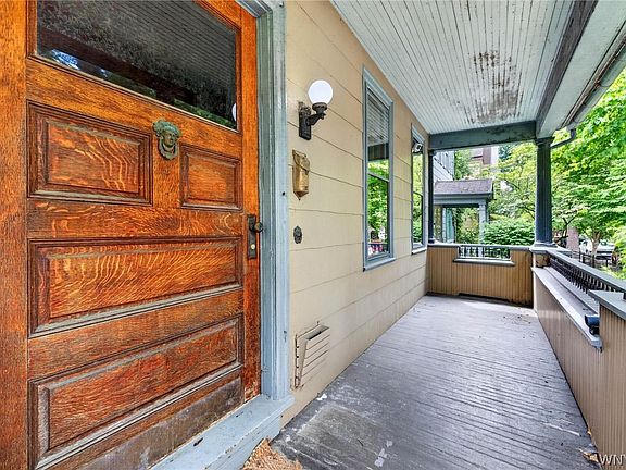 4th image of 49 Park St