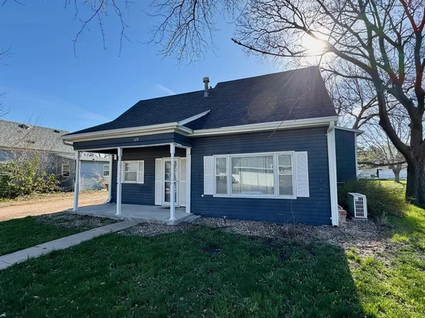 319 Court St, Gibbon, NE 68840