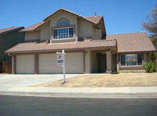 694 Driftwood Ave, Los Banos, CA 93635