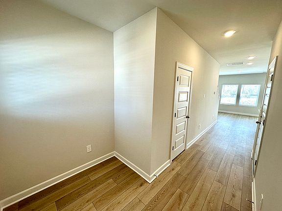 3rd image of 307 Hampton George Ct
