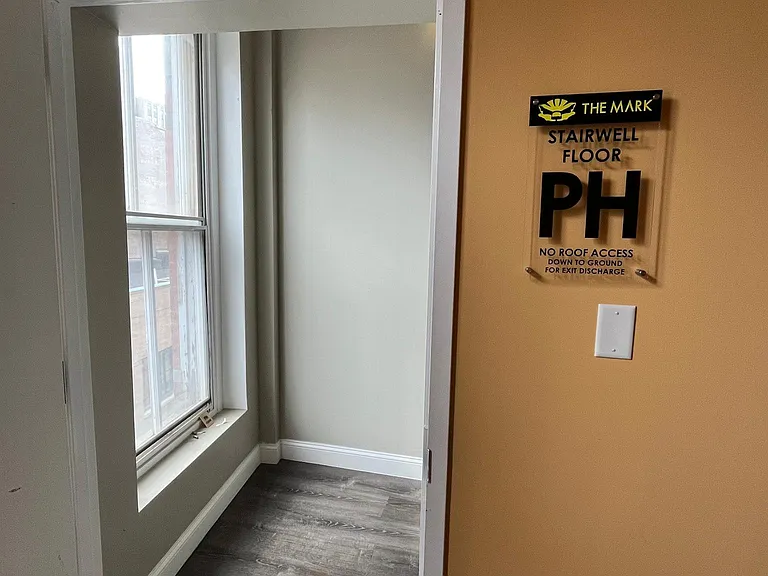 37 Maiden Ln — Photo 17