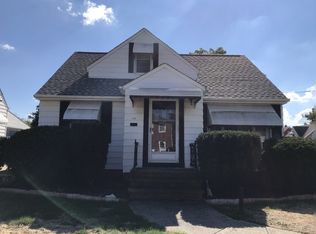 11704 McCracken Rd, Garfield Hts, OH 44125