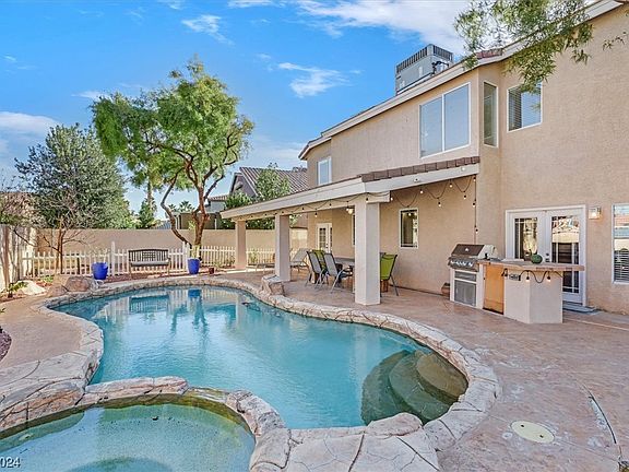 2nd image of 9580 Orchid Bay Dr
