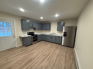 64 Freetown Rd #1E, Raymond, NH 03077