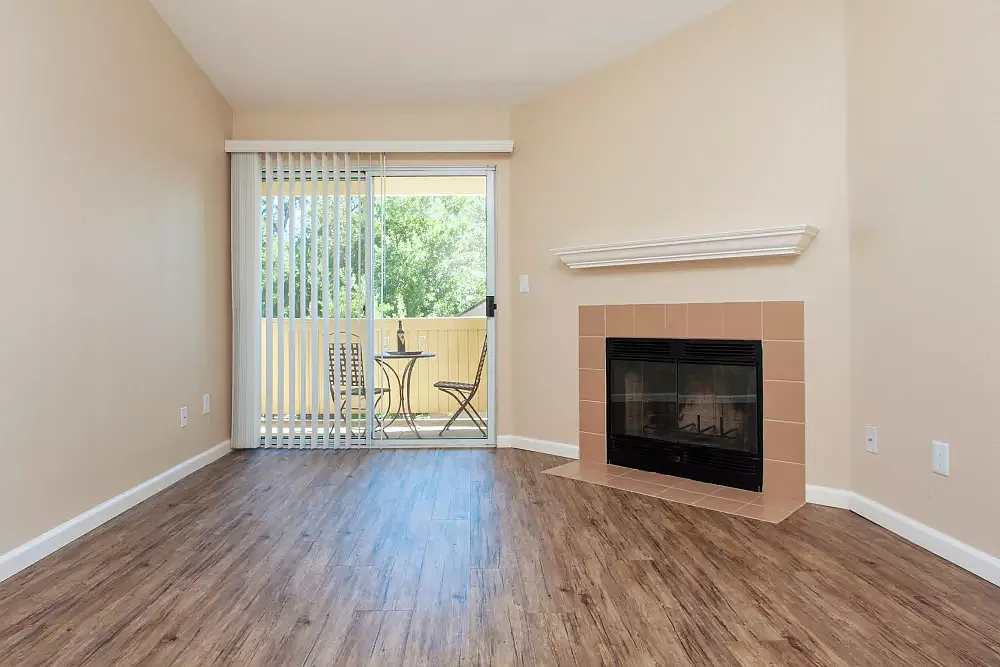 Heather Ridge Apartments — Photo 3