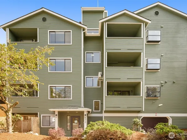 8816 Nesbit Avenue N #104, Seattle, WA 98103