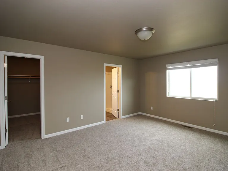 4231 Serenity Ct — Photo 14