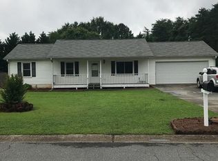 50 River Oaks Dr, Cartersville, GA 30120