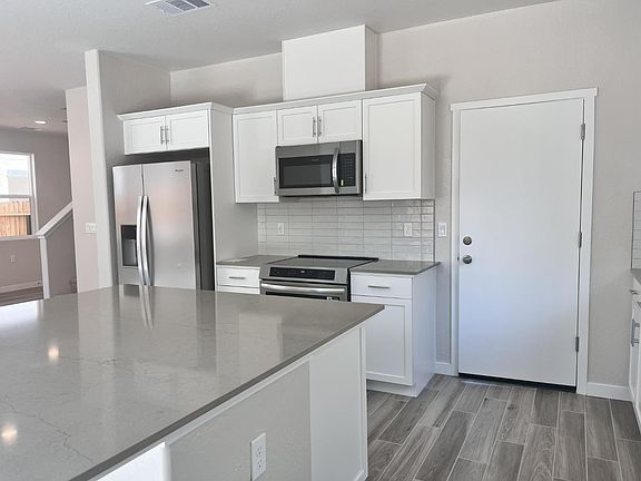 5th image of 2909 E Veleta Dr