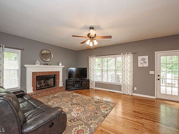 5th image of 5971 Sequoia Ln