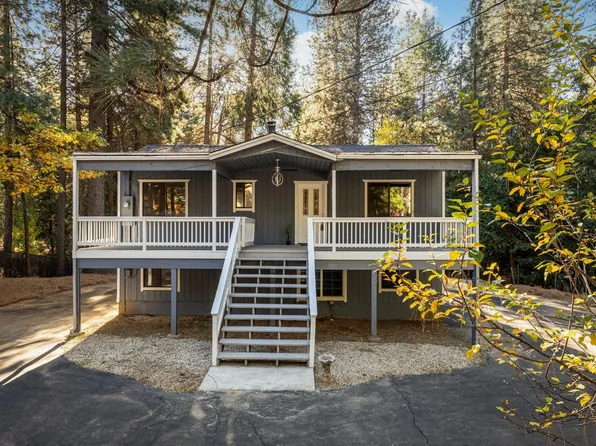 5671 Lupin Ln, Pollock Pines, CA 95726