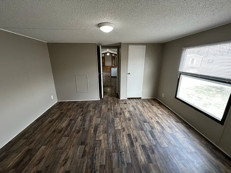Creekside Village — Photo 29