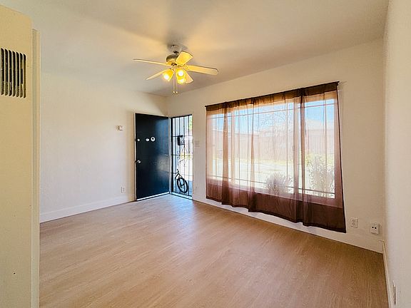 5th image of 393 Berry Ave #379