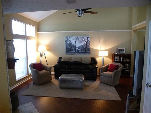2nd image of 4261 Eastlake Dr
