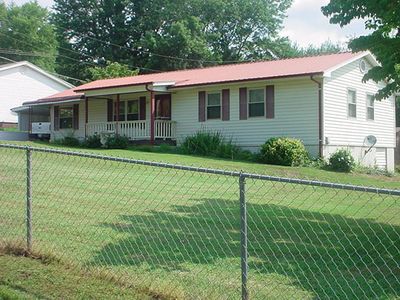 113 Court Ln, La Follette, TN, 37766