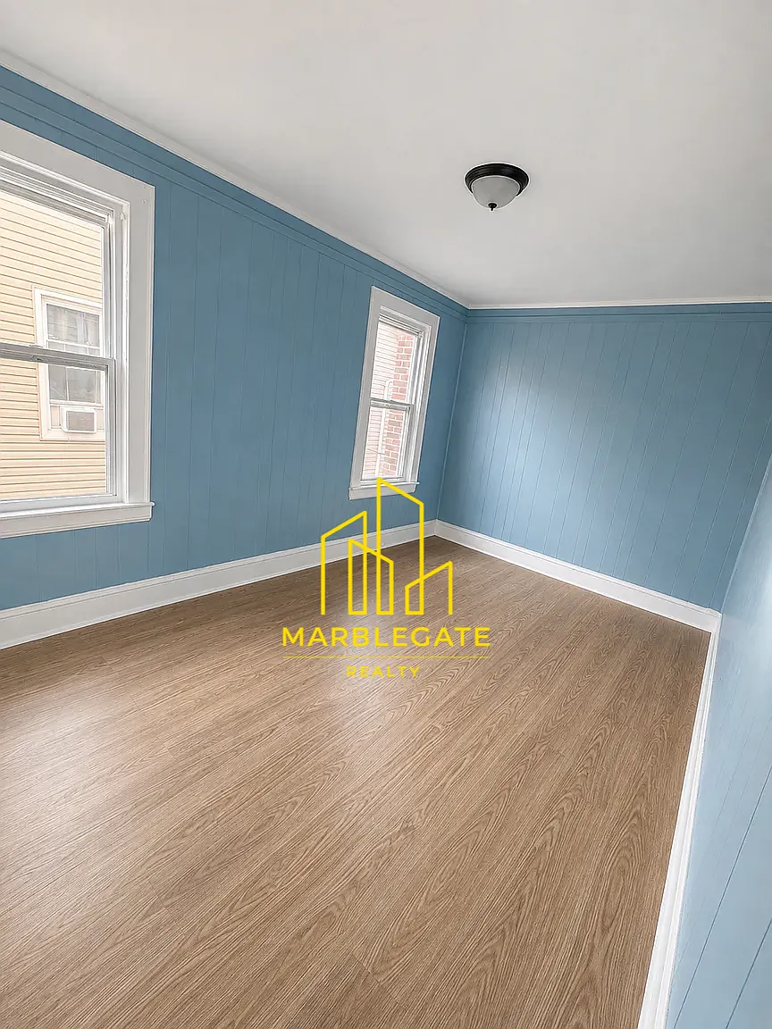 4 bed, $2,550 — Photo 4