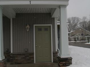 314 Beeline Rd APT 4, Holland, MI 49424