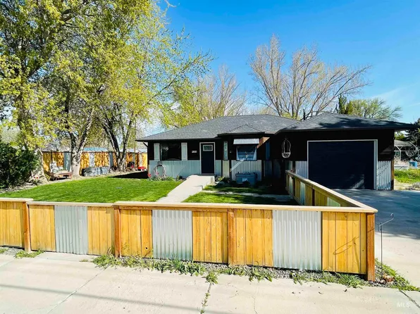 304 W Elm St, New Plymouth, ID 83655