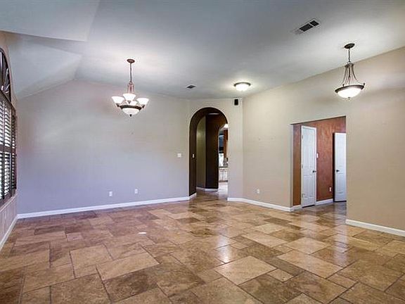 3rd image of 10609 River Oaks Dr