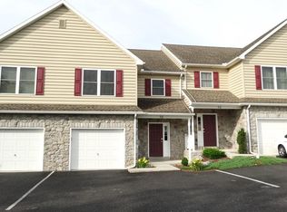 710 Lincoln Gardens Rd, Ephrata, PA 17522