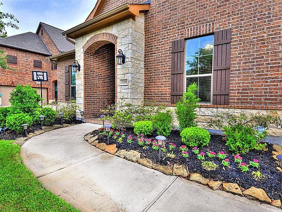3rd image of 27006 Calaway Falls Ln