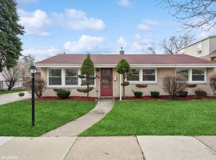 9509 Garfield Ave, Brookfield, IL 60513