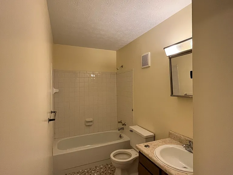 8255 Tollgate Rd #19 — Photo 9
