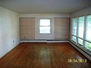 2nd image of 31 Orchard St