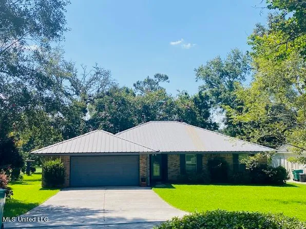 6934 Hilo Way, Diamondhead, MS 39525