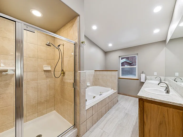 926 Tanglewood Dr — Photo 19