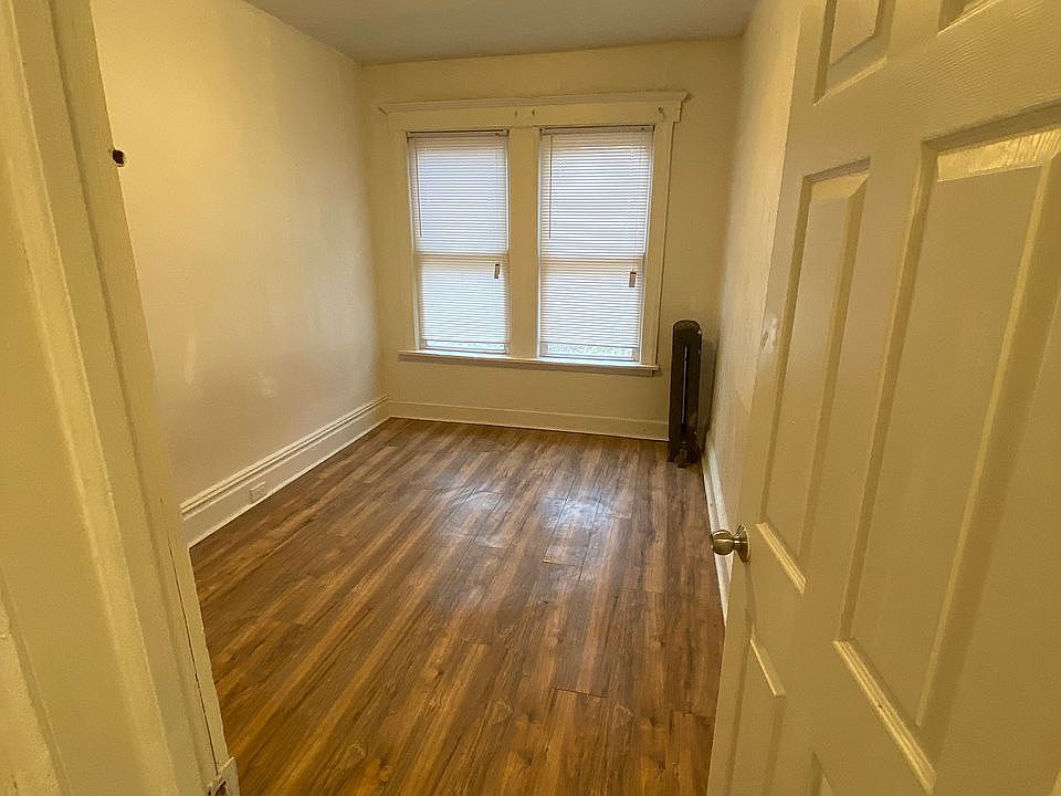 1st image of 326-28 Amherst St #2L