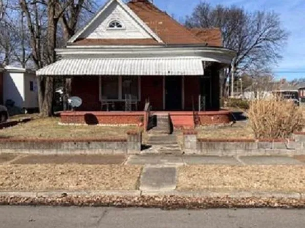 1135 Martin Luther King Jr Dr, Paducah, KY 42001