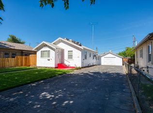 412 2nd St, Gustine, CA 95322