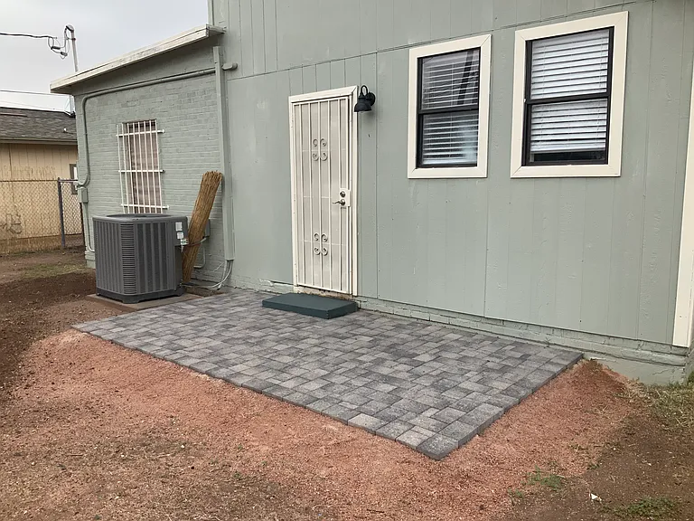 1217 E Diamond St — Photo 9