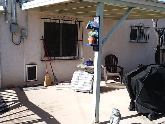 4th image of 1334 Marron Cir NE