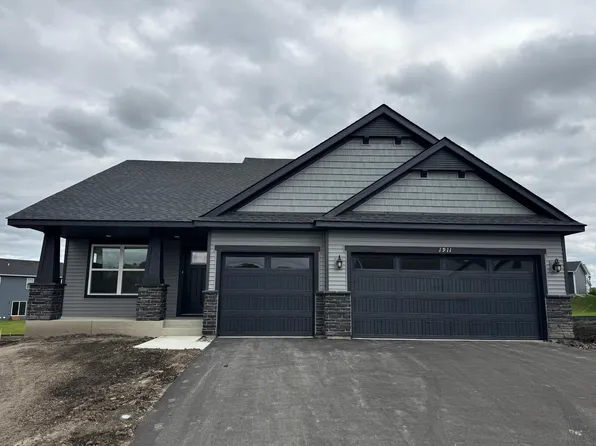 1911 Dogwood Ct, Carver, MN 55315