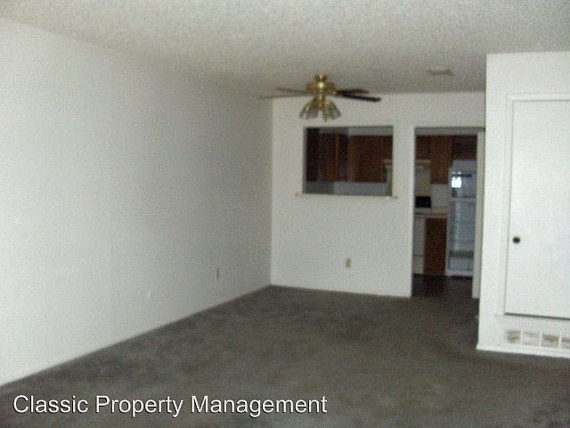 2nd image of 600 Matt Ln
