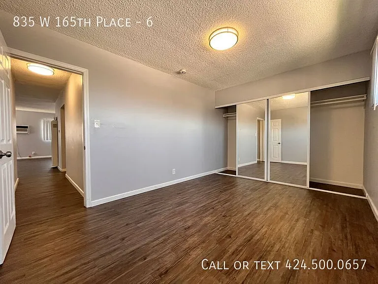 835 W 165th Pl #6 — Photo 18