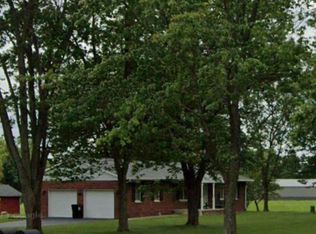 5329 Meadow Ln, Brighton, IL 62002