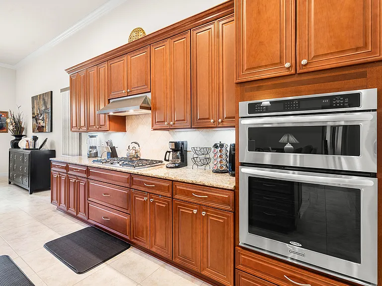4127 Siena Cir — Photo 17