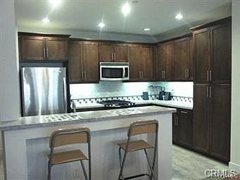 2nd image of 2349 Jefferson St Unit 206