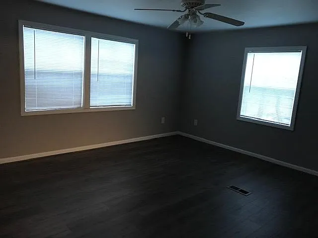3 bed, 1800 sqft, $1,950 — Photo 3