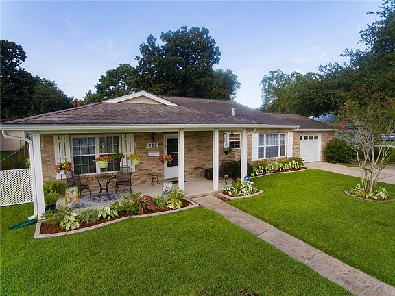 2nd image of 328 Greenwood Dr
