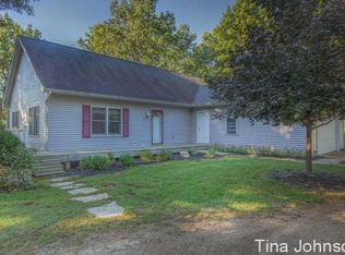 11590 Sandy Bottom Rd NE, Rockford, MI 49341